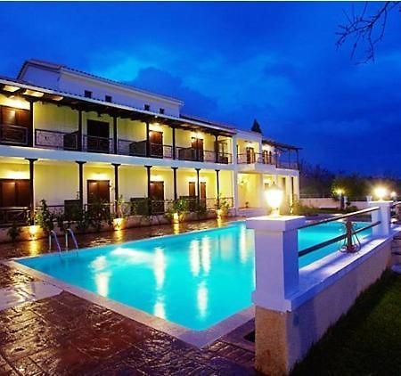 Guesthouse Michobeis Kamarína Kültér fotó
