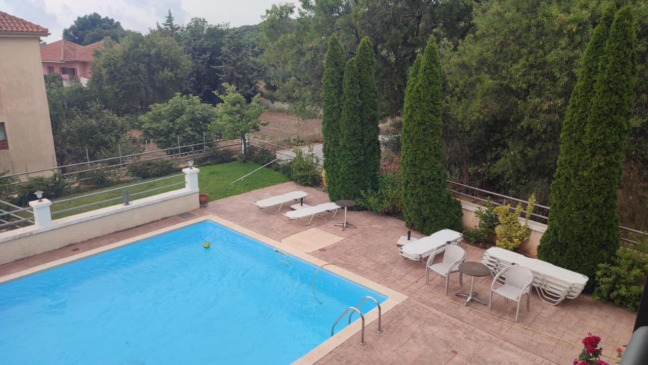 Guesthouse Michobeis Kamarína Kültér fotó